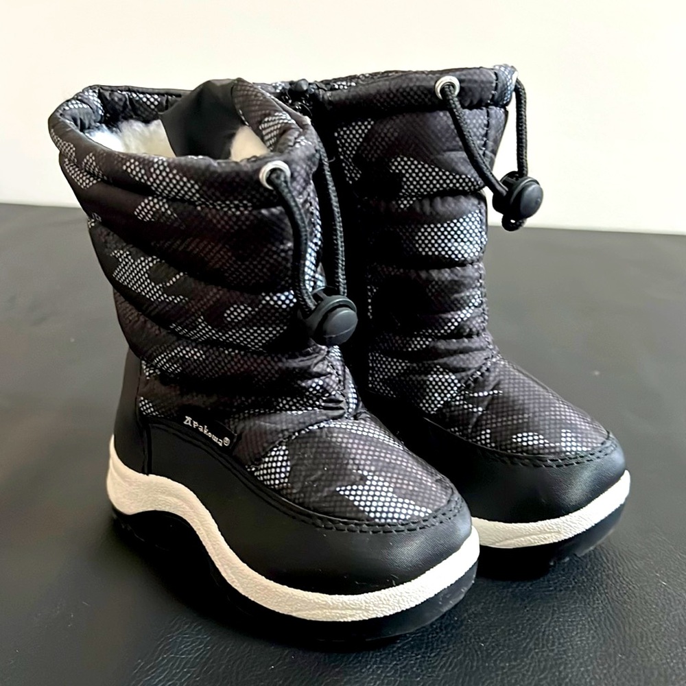 Kids snow boots